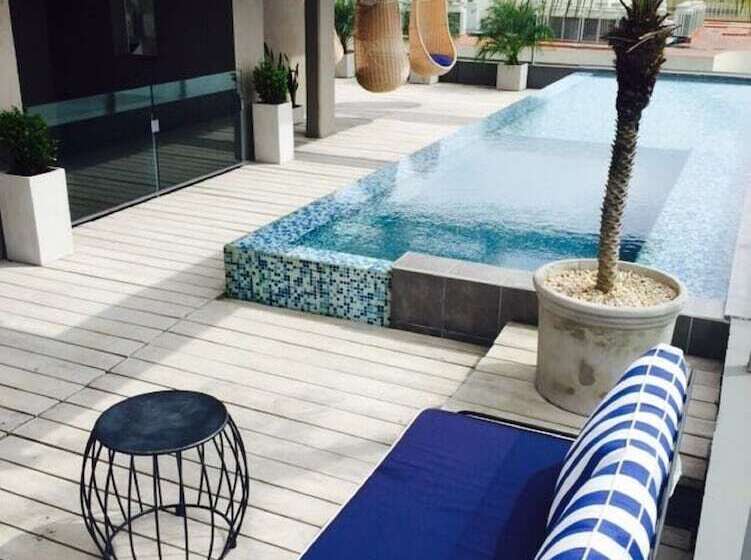 Fotos del hotel Urbanica The Libertador:  15