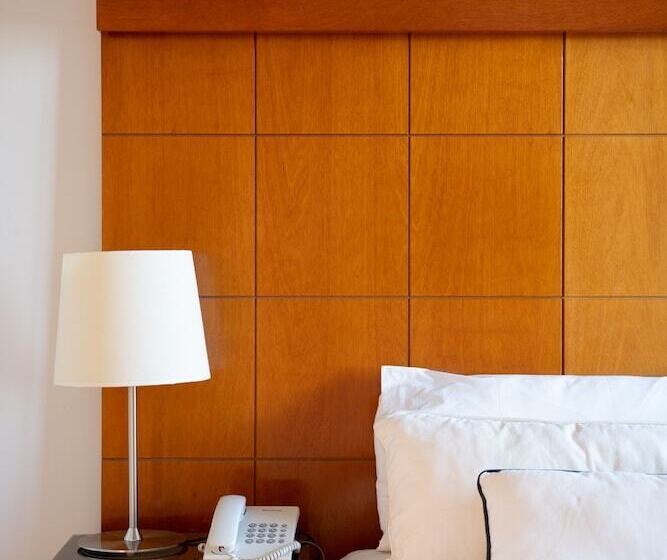 Fotos del hotel Urbanica The Libertador:  4