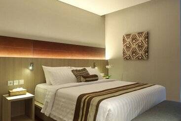 Ra Premiere Simatupang