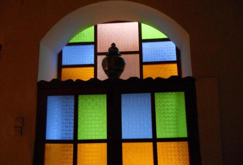 Riad Mikou