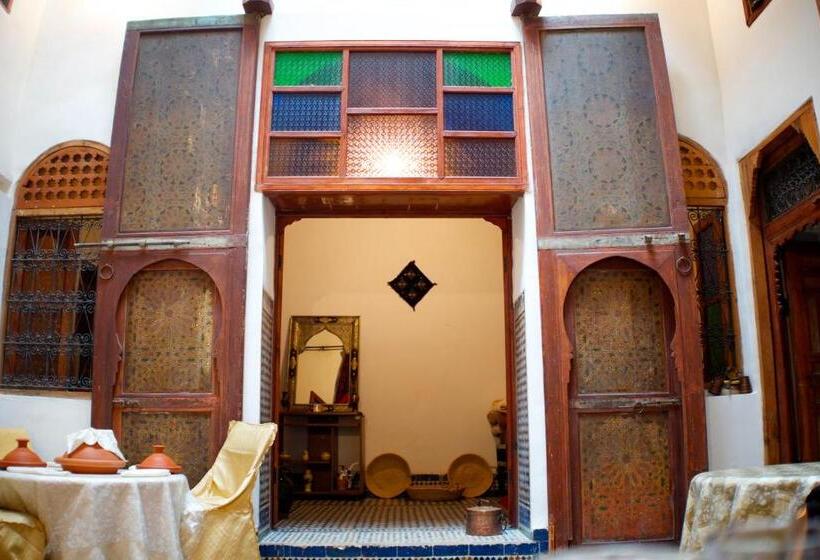 Riad Mikou