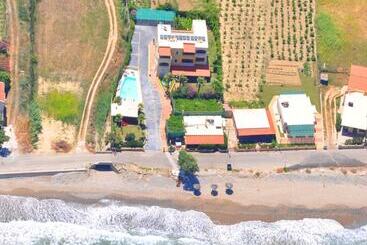 Thalassa Apartments