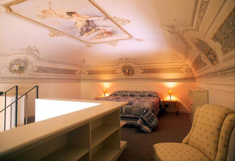 تختخواب و صبحانه L Orangerie Di Cartia Giovanni