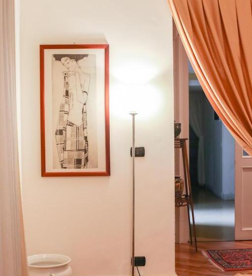 تختخواب و صبحانه L Orangerie Di Cartia Giovanni