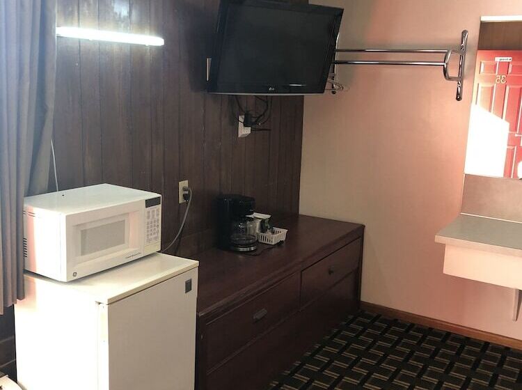 Big 12 Motel