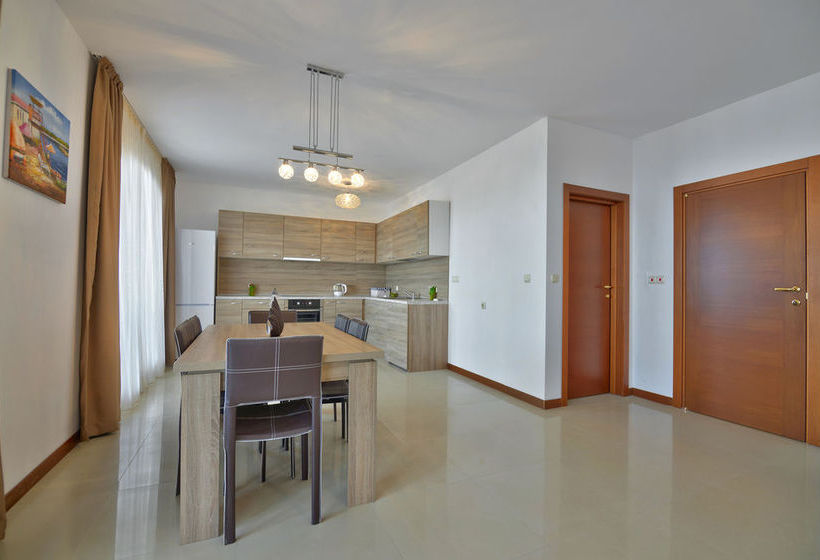 Casa Real Resort