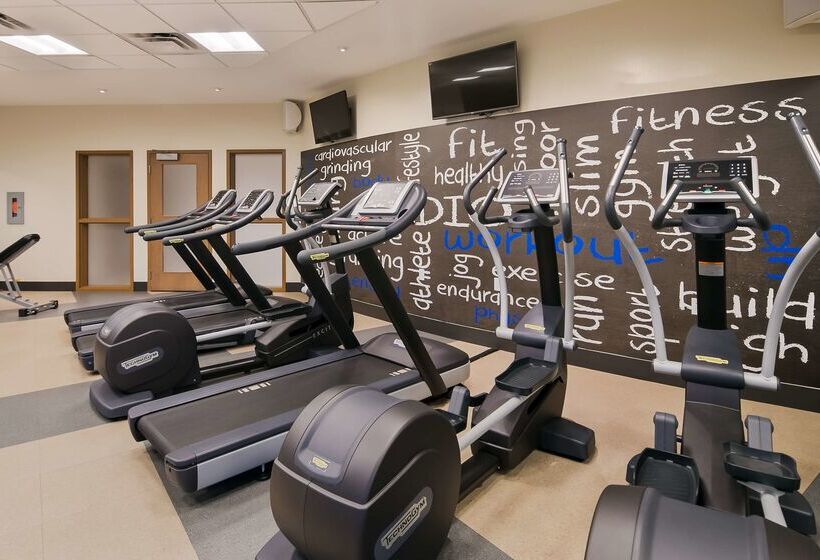 فندق Best Western Plus Sawridge Suites