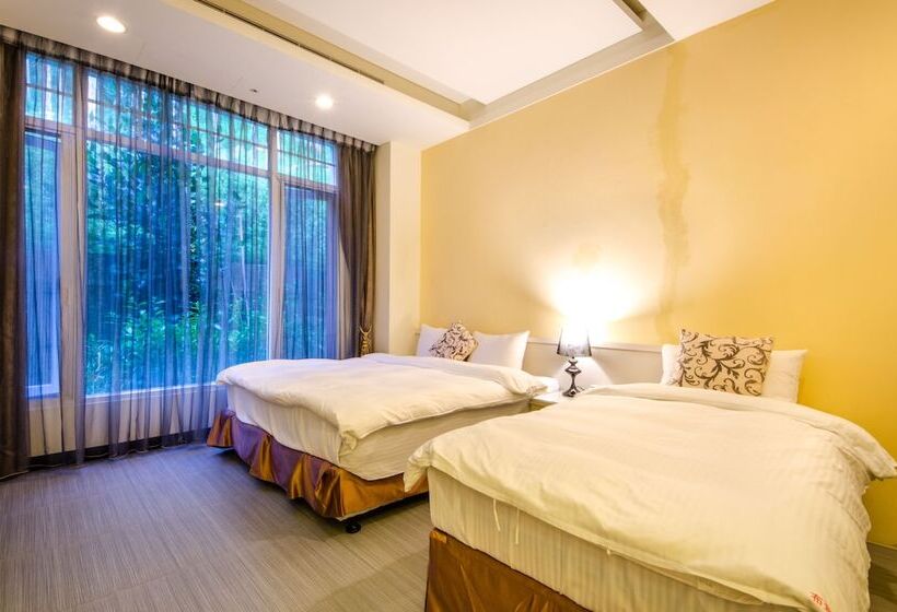 هتل Butchard Villas