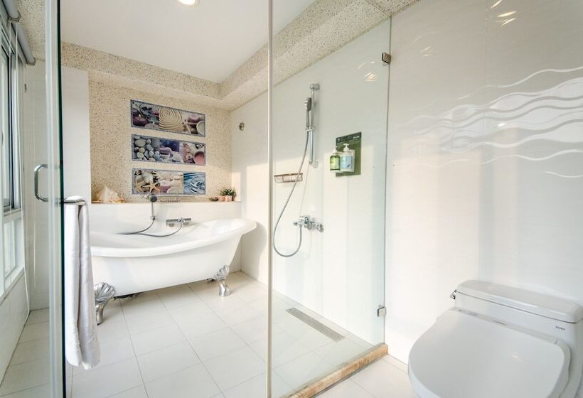 هتل Butchard Villas