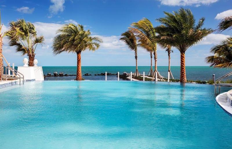 فندق Courtyard By Marriott Faro Blanco Resort