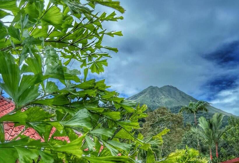 هتل Loma Real Hot Springs Bed & Breakfast