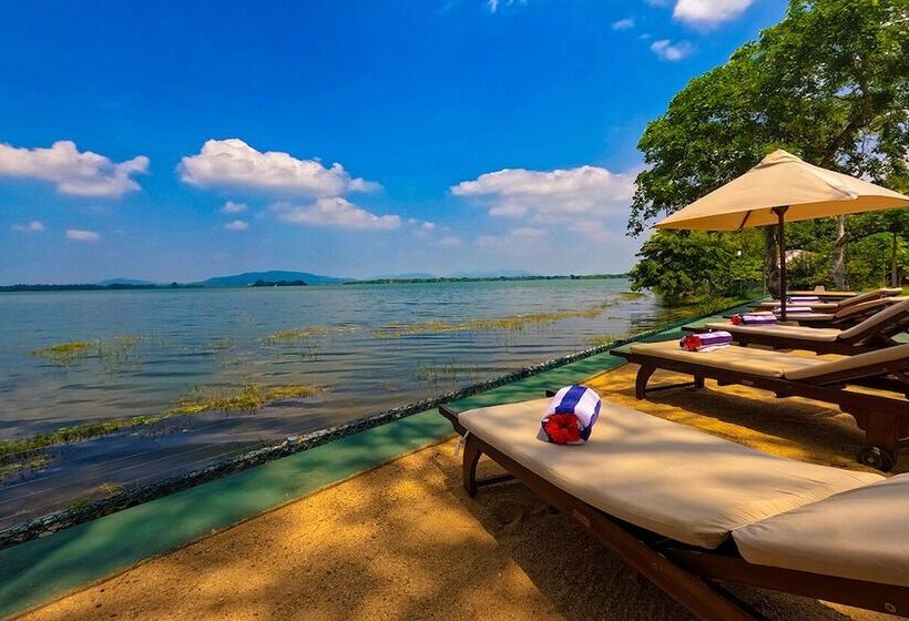 هتل Thaulle Ayurveda Resort   Yala