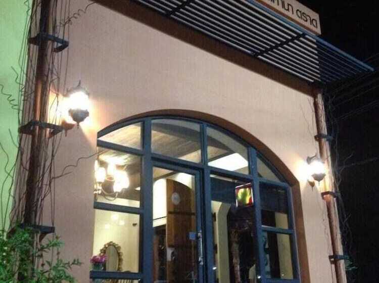 هتل Toscana Trat