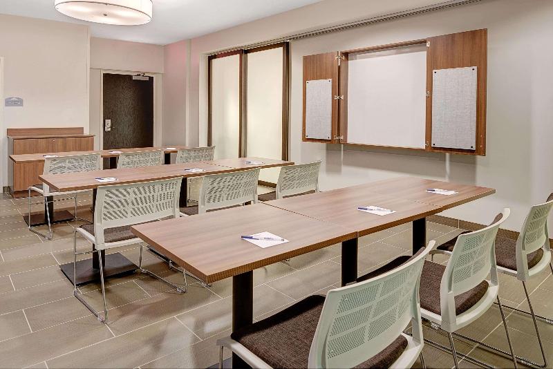 Microtel Inn & Suites By Wyndham Philadelphia Airport Ridley Park