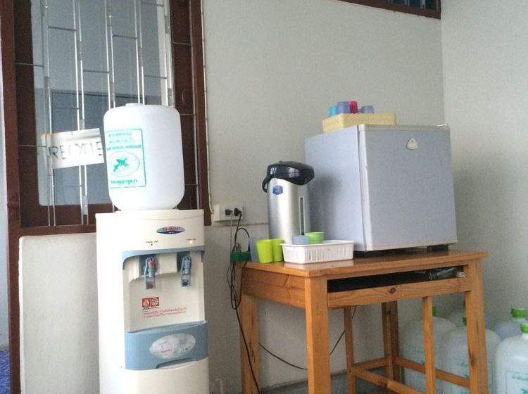 Mint House - Hostel