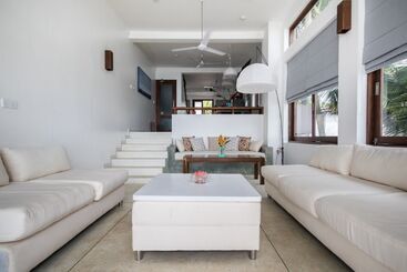 Skinny Beach House