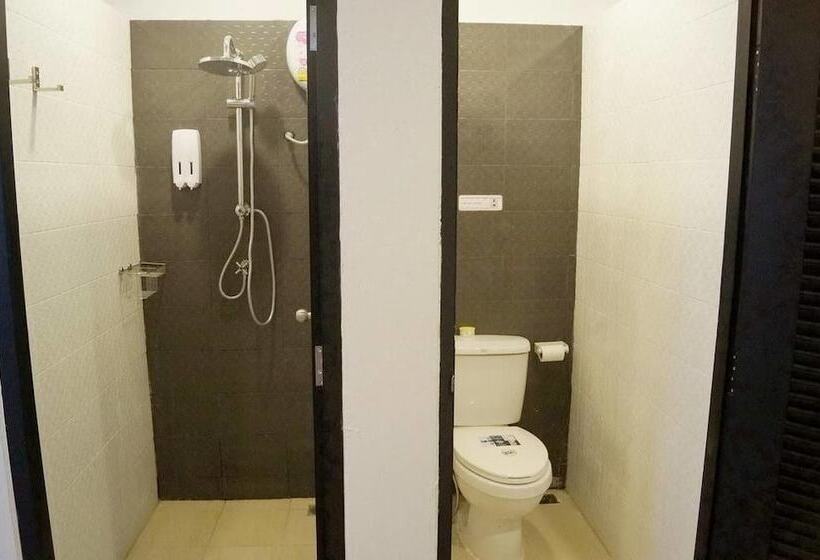 Sunny Hostel Chiangmai @tha Pae