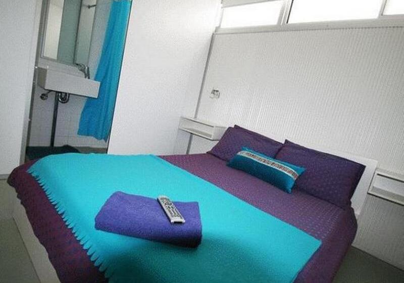 فندق صغير Original Backpackers