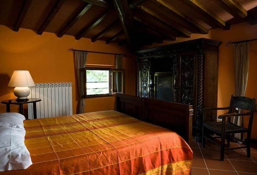 فندق Agriturismo La Topaia