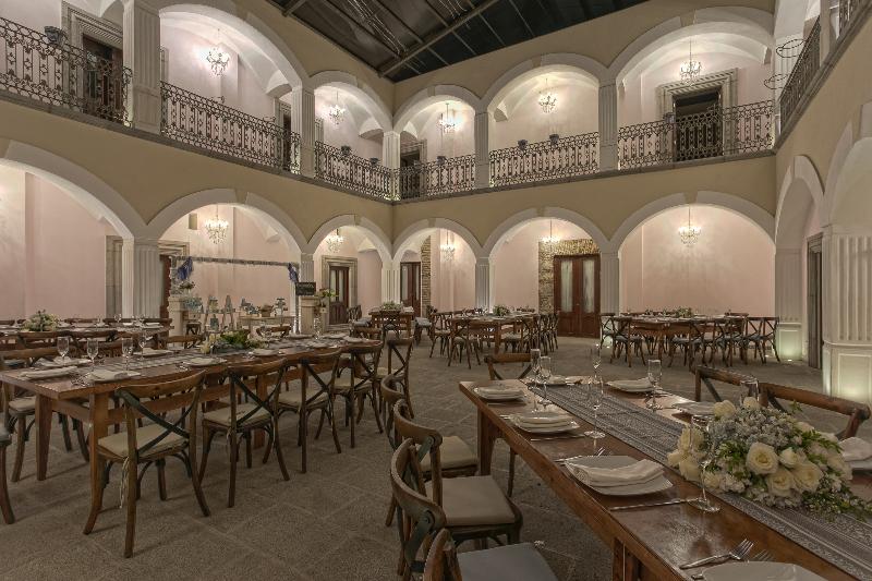 هتل Casona Maria