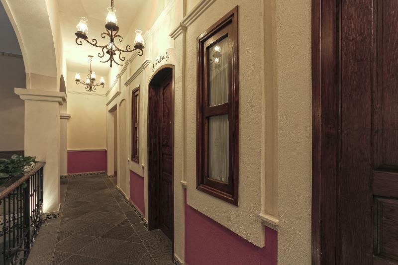 هتل Casona Maria