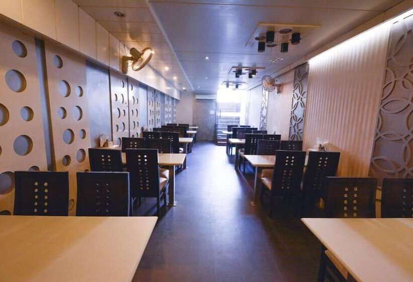 Fotos del hotel Central Residency:  23