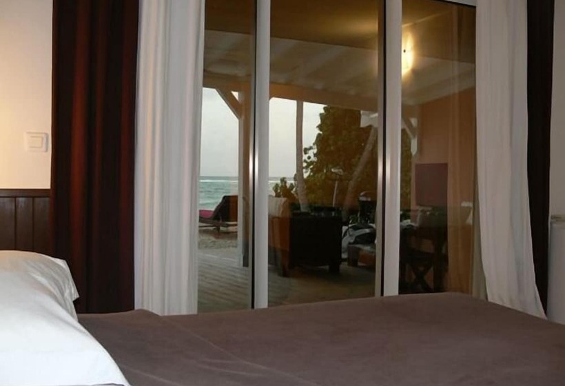 هتل Coco Beach Mariegalante