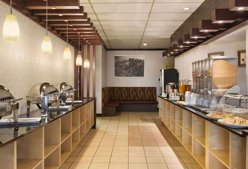호텔 Days Inn By Wyndham Vermilion