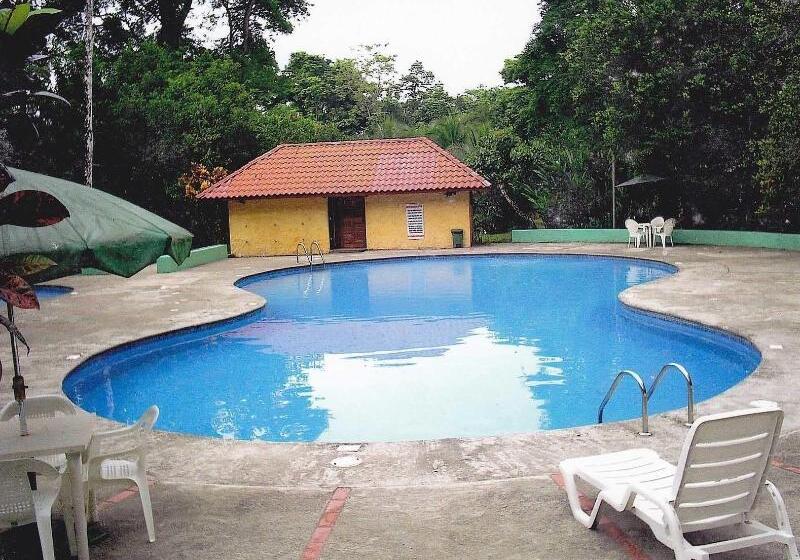هتل El Pizote Lodge