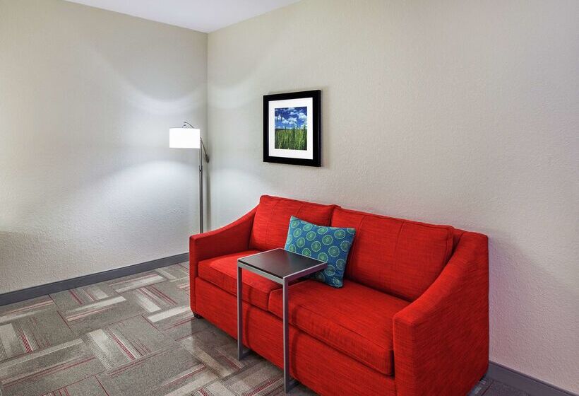 فندق Hampton Inn & Suites Claremore
