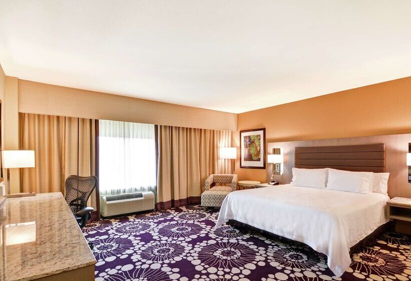 هتل Hilton Garden Inn Raleigh /crabtree Valley
