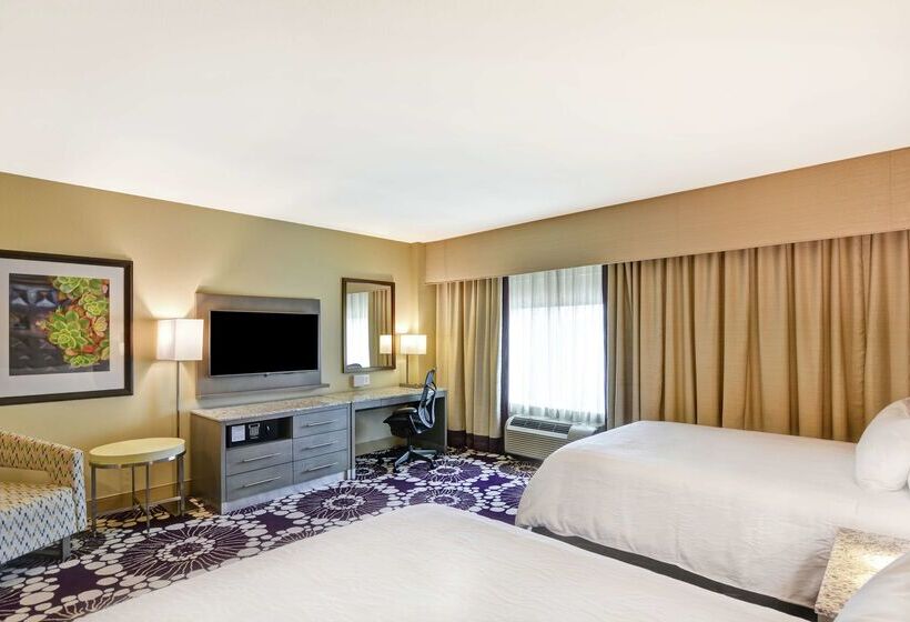 هتل Hilton Garden Inn Raleigh /crabtree Valley
