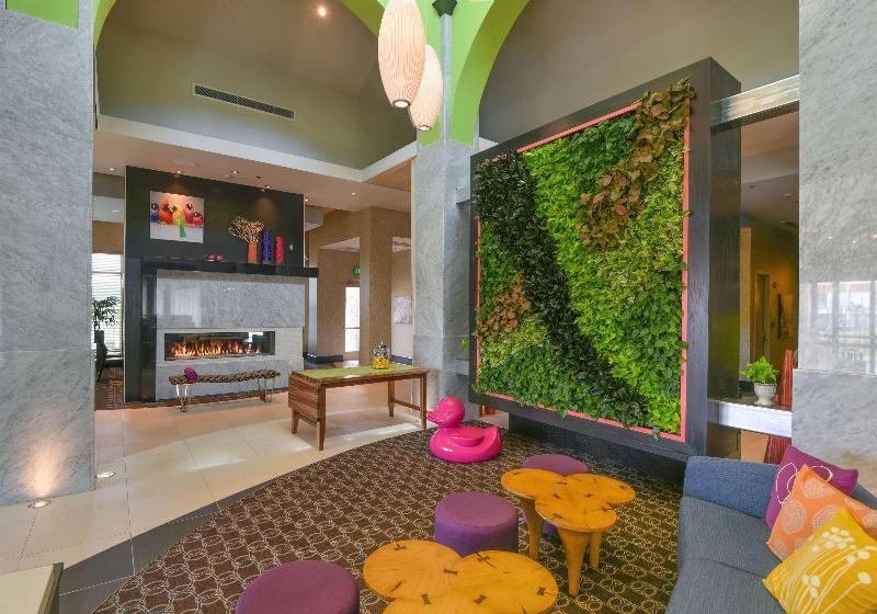 هتل Hilton Garden Inn Raleigh /crabtree Valley