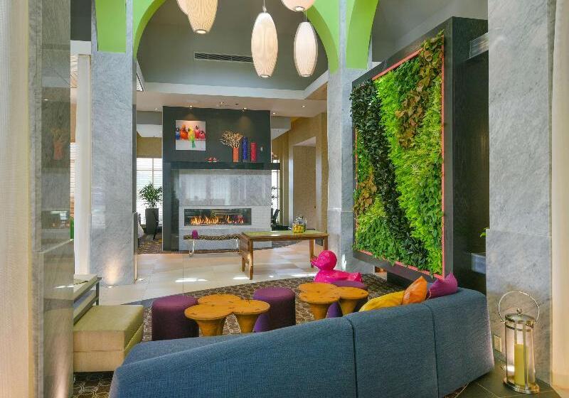هتل Hilton Garden Inn Raleigh /crabtree Valley