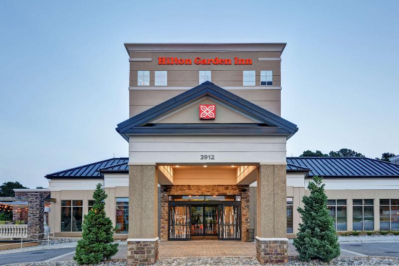 هتل Hilton Garden Inn Raleigh Crabtree Valley