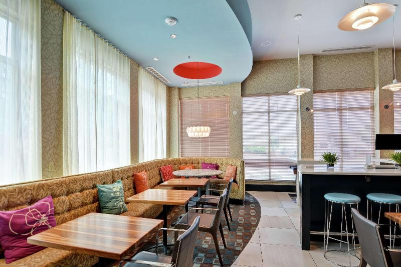 هتل Hilton Garden Inn Raleigh /crabtree Valley
