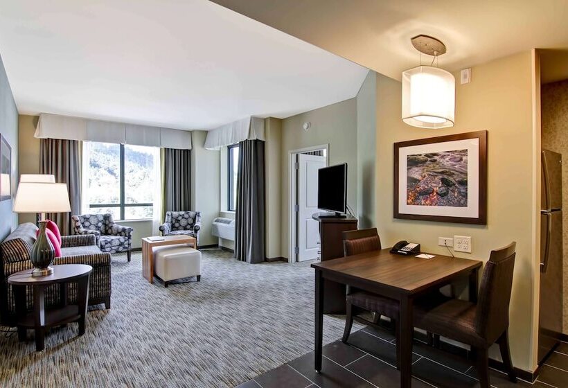 هتل Homewood Suites By Hilton Seattleissaquah