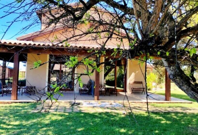 هتل Inghirios Wellness Country Resort