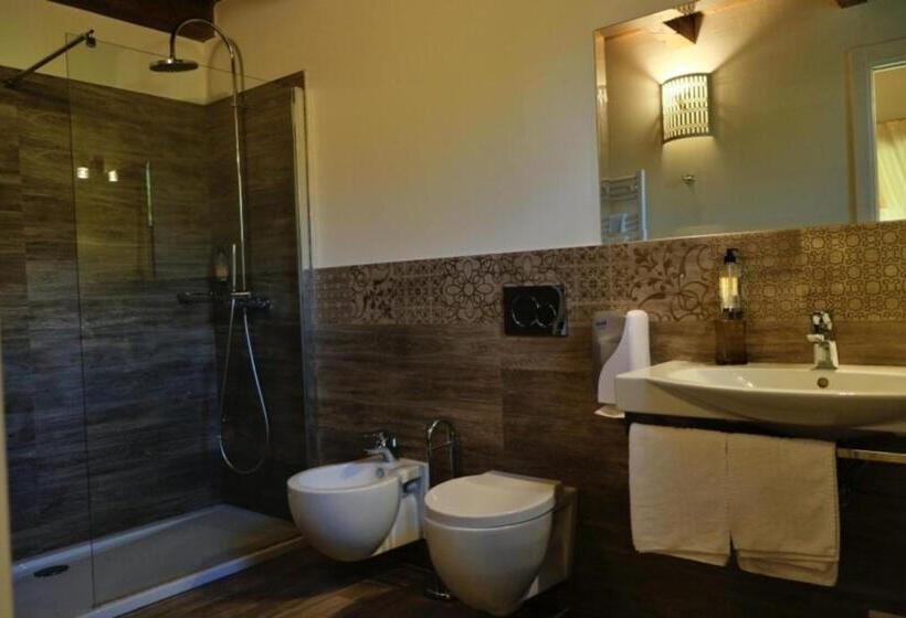 هتل Inghirios Wellness Country Resort