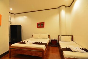 هتل Kawayanan Heights Inn