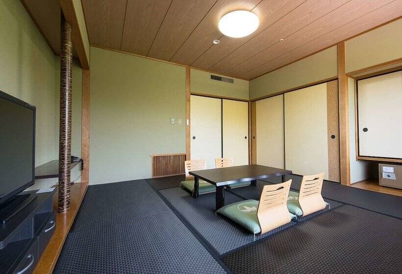 هتل Livemax Resort Kaga Yamashiro