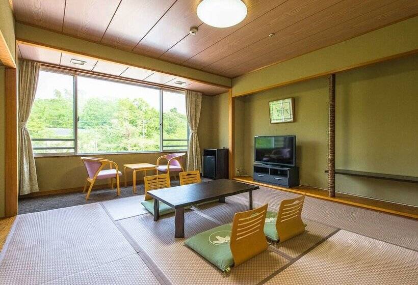 هتل Livemax Resort Kaga Yamashiro