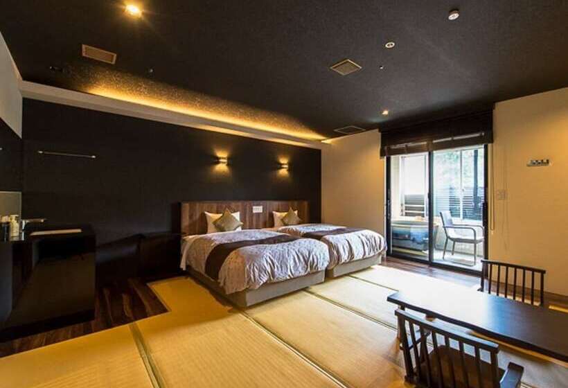 هتل Livemax Resort Kaga Yamashiro