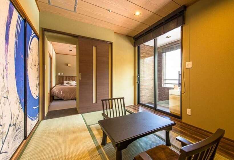 هتل Livemax Resort Kaga Yamashiro