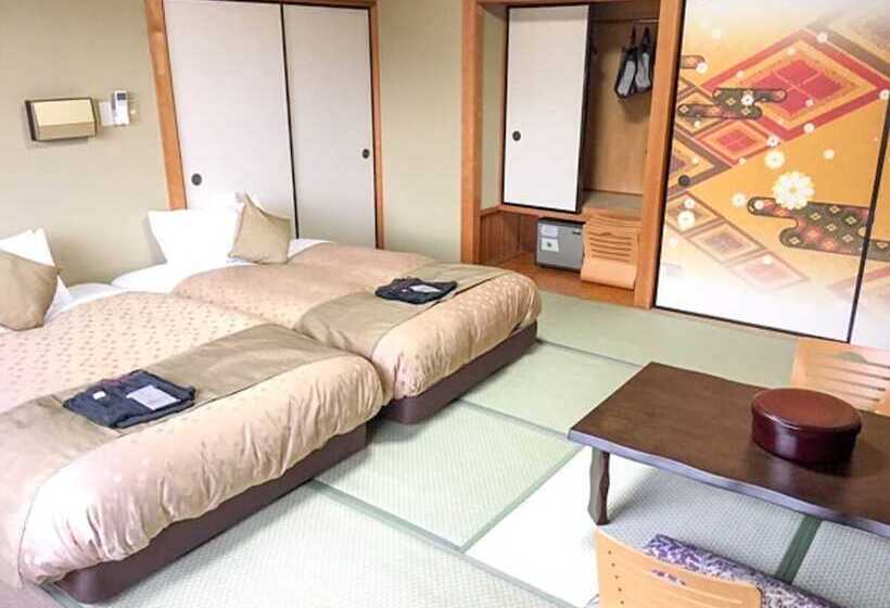هتل Livemax Resort Kaga Yamashiro