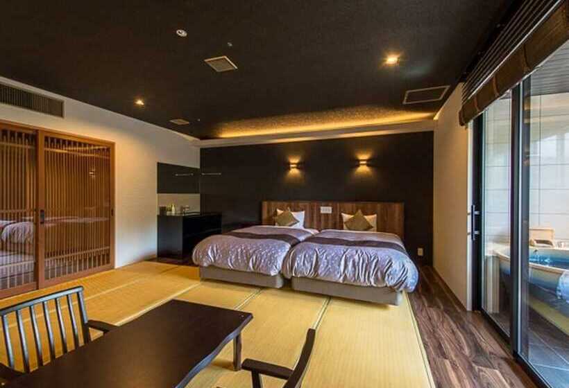 هتل Livemax Resort Kaga Yamashiro