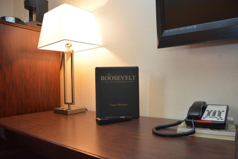 בית מלון כפרי Roosevelt Inn & Suites