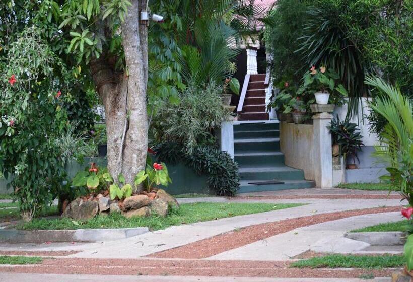 هتل Star Holiday Resort