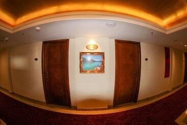 Fotos del hotel The Legends:  11