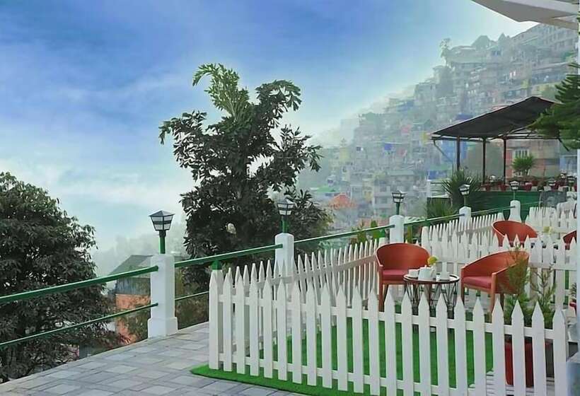 ホテル Udaan Nirvana Resort Darjeeling